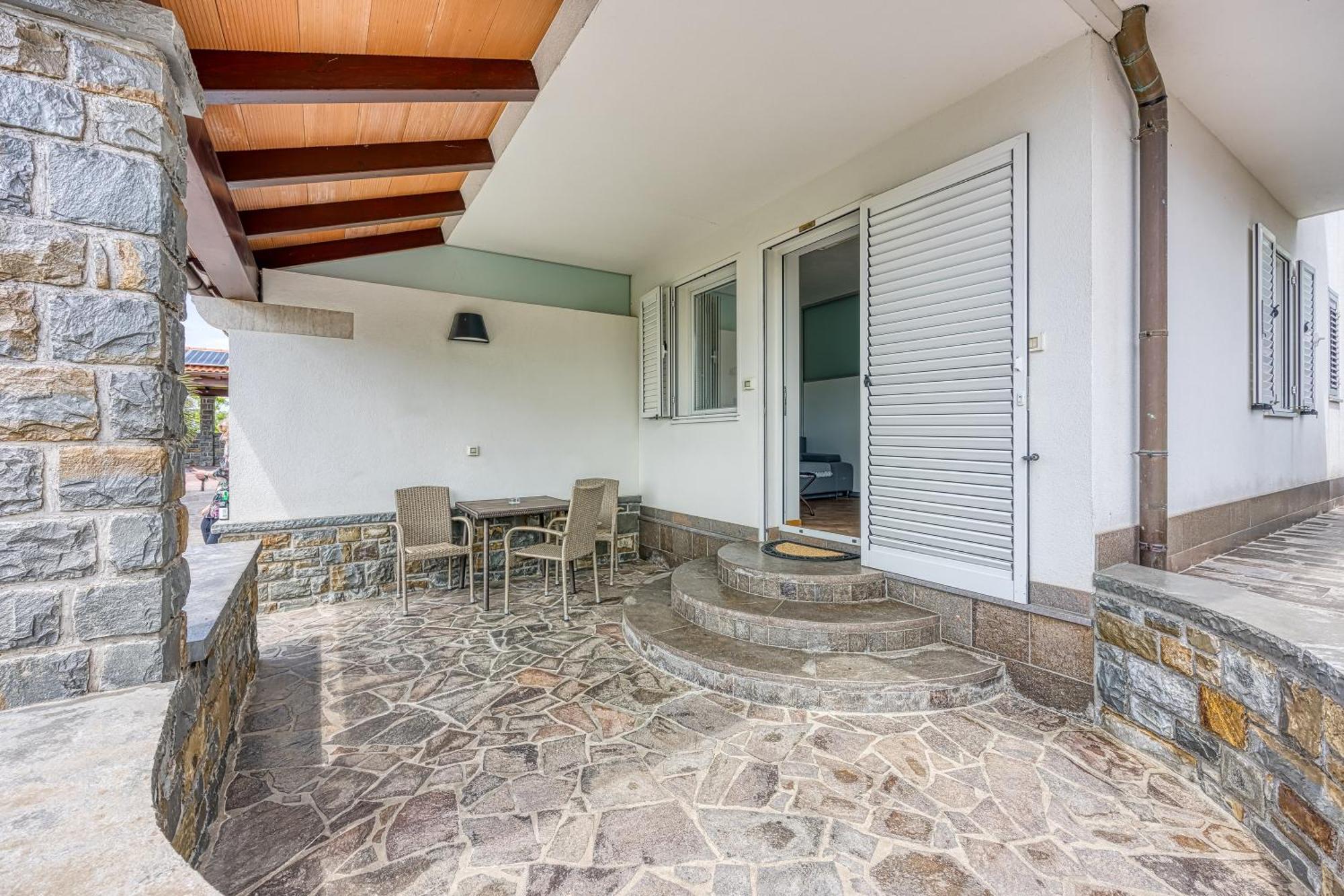 Debeli Rtic Apartments - Happy Rentals Ankaran Exterior foto