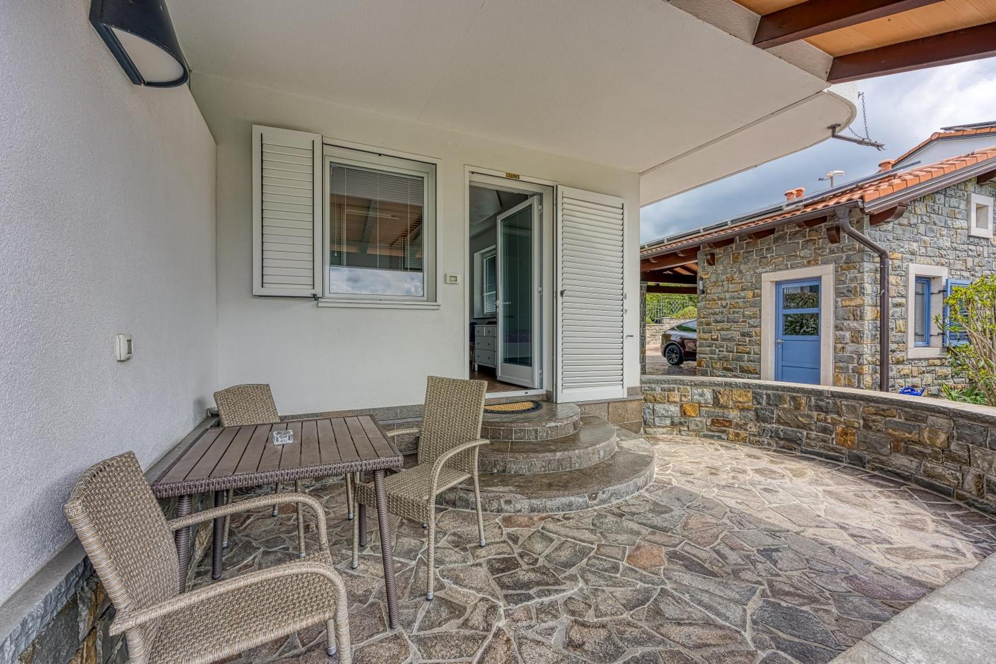 Debeli Rtic Apartments - Happy Rentals Ankaran Exterior foto
